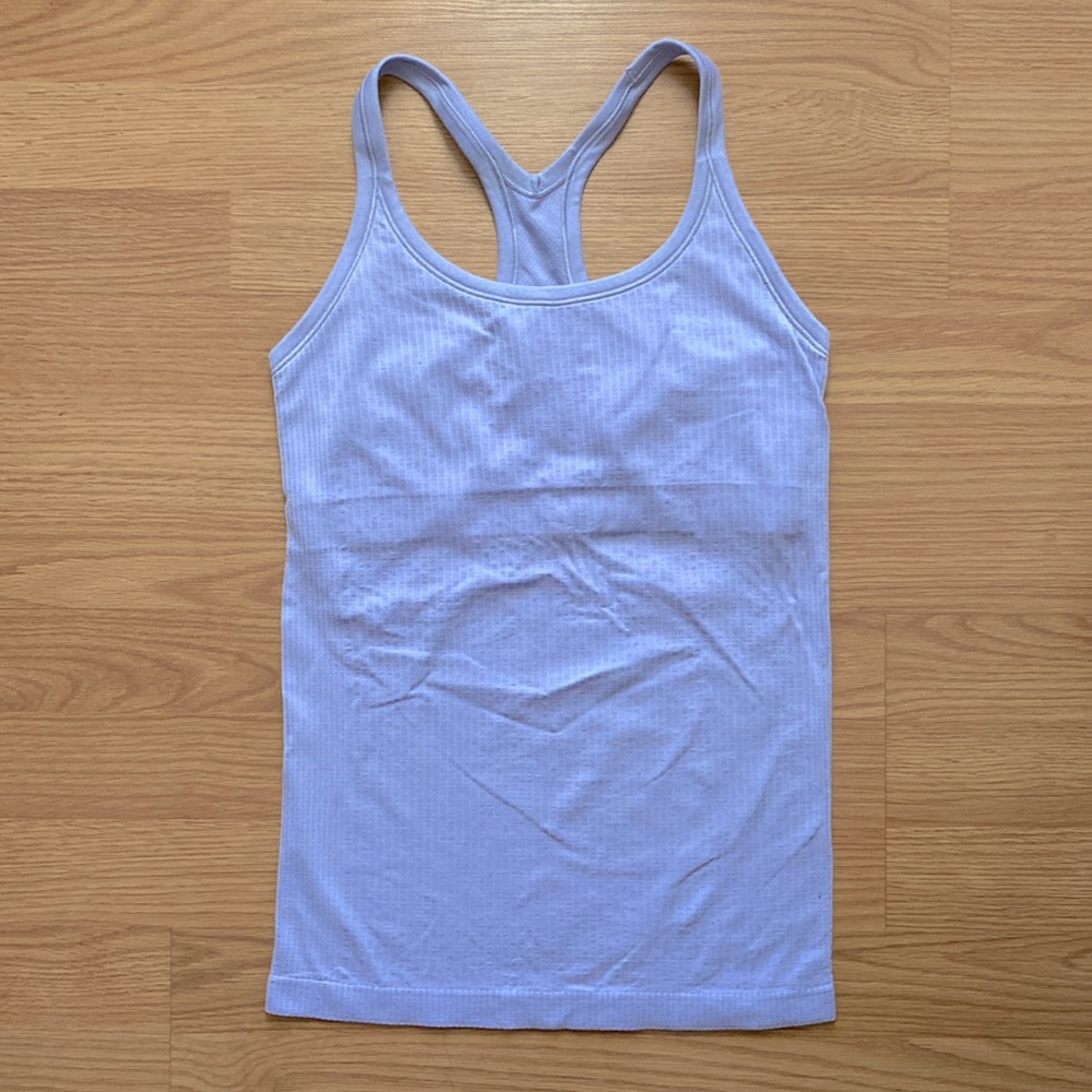 ❤️ Lululemon Ebb to Street Tank in Light Lavender Size 6 NWOT